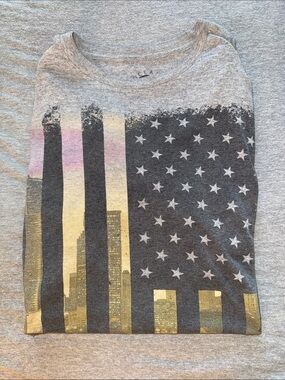 Ocean Current American Flag Graphic Tee Gray Large
